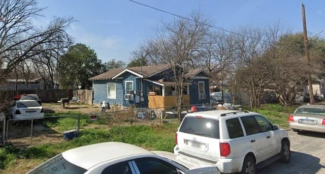 rental at 1108  Rivas St in San Antonio, TX — photo 5
