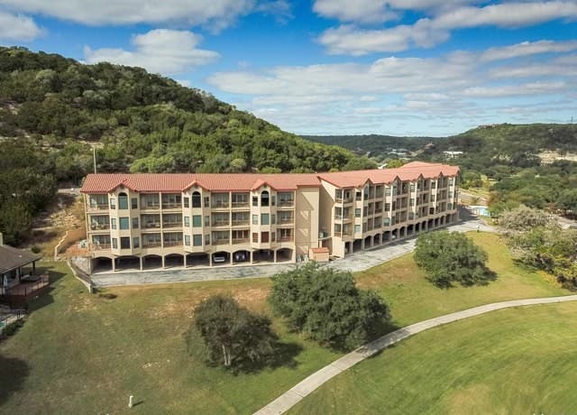 rental at 20  Tapatio Dr E Unit 106 in Boerne TX