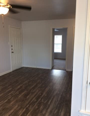 rental at 10551  Starcrest Dr Unit TOP RIGHT SIDE UNIT in San Antonio, TX — photo 5