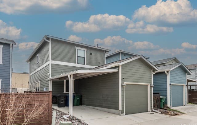 rental at 619  Burleson St in San Antonio TX