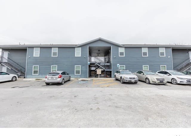 rental at 8111  Landing in San Antonio TX