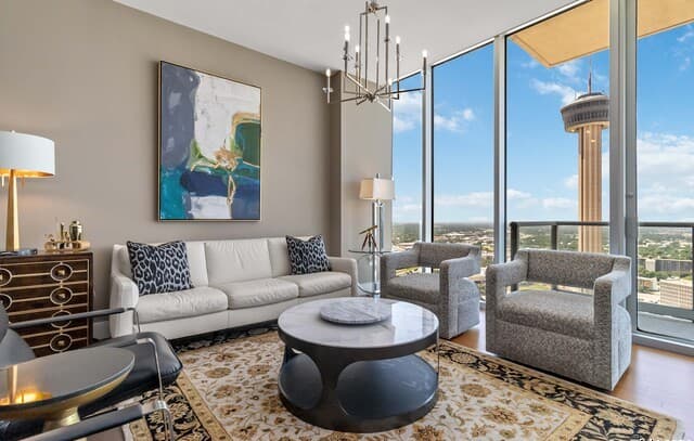 rental at 610 E Market St Unit 2915 in San Antonio, TX — photo 2