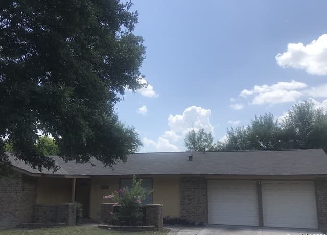 rental at 7919  Deep Forest in San Antonio TX