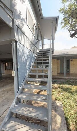 rental at 3815  Ridgeline Unit UPSTAIRS APARTMENT in San Antonio, TX — photo 2