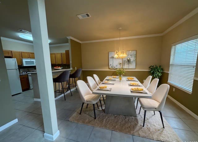 rental at 6160  Eckhert Unit 103 in San Antonio, TX — photo 4