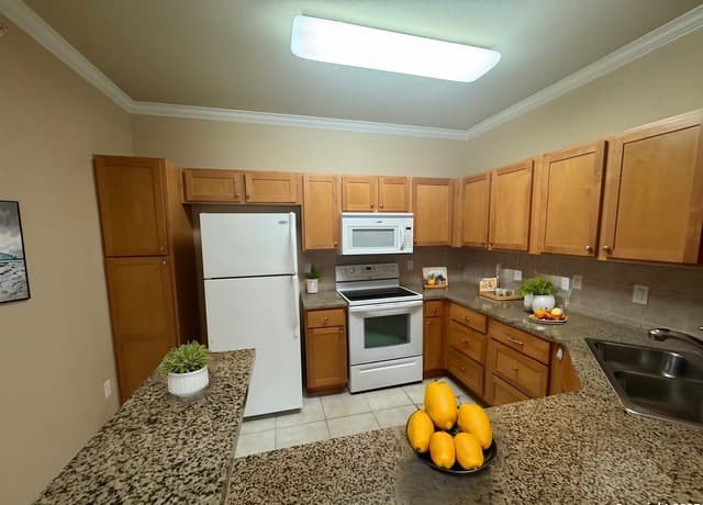 rental at 6160  Eckhert Unit 103 in San Antonio, TX — photo 5