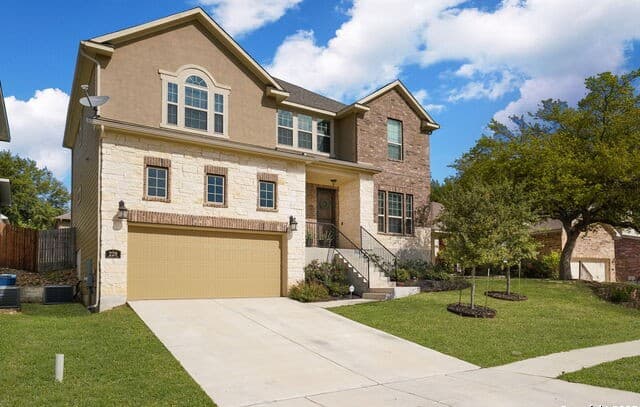 rental at 228  Comanche Trail in Cibolo, TX — photo 2