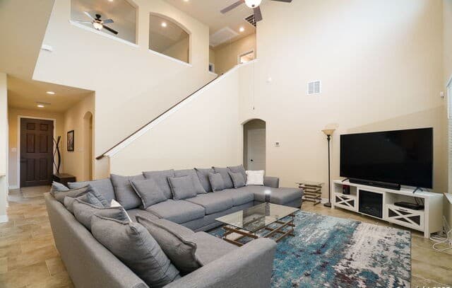 rental at 228  Comanche Trail in Cibolo, TX — photo 5