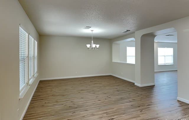 rental at 9603  Silver Crown in San Antonio, TX — photo 5