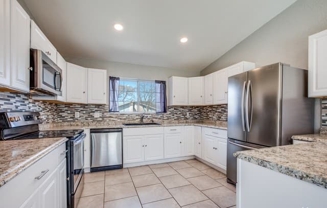 rental at 2610  Lakebriar St in San Antonio, TX — photo 4