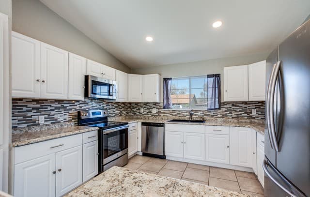 rental at 2610  Lakebriar St in San Antonio, TX — photo 5