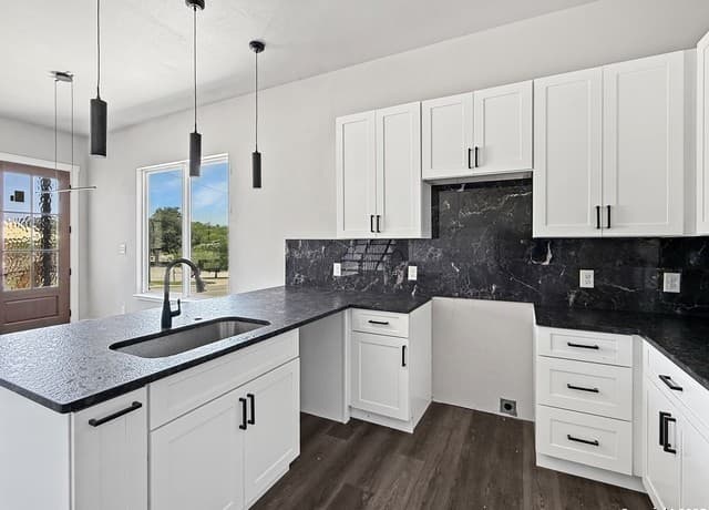 rental at 122  S Walters St. in San Antonio, TX — photo 4