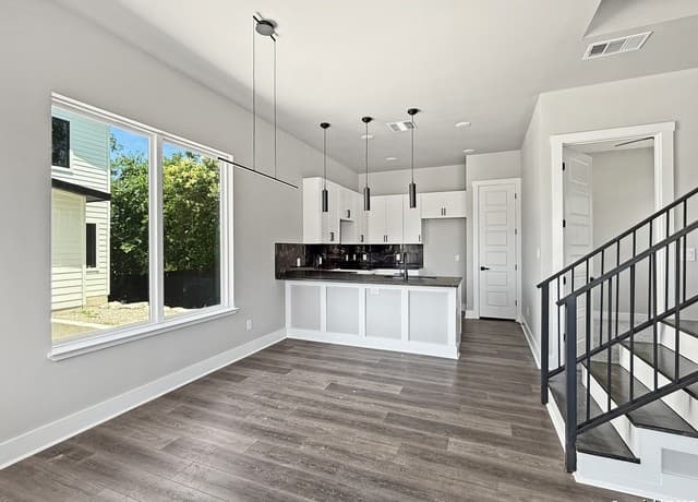 rental at 122  S Walters St. in San Antonio, TX — photo 5