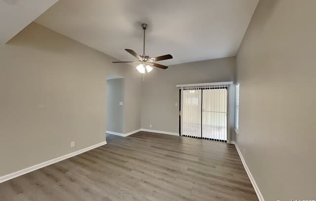 rental at 9122  Autumn Storm in San Antonio, TX — photo 3