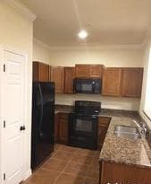 rental at 5012  Stowers Blvd in San Antonio, TX — photo 2