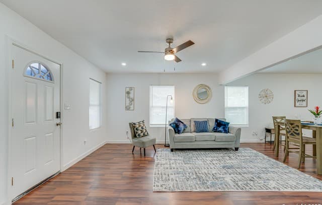rental at 1039  Mckinley Ave in San Antonio, TX — photo 3