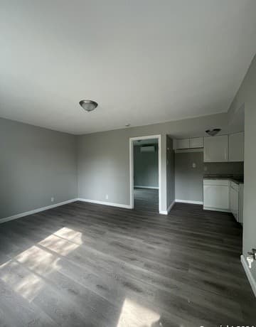 rental at 1723 W Mayfield Blvd Unit 6 in San Antonio, TX — photo 2
