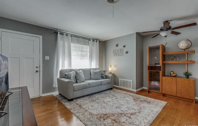 rental at 339  Edgebrook in San Antonio, TX — photo 4