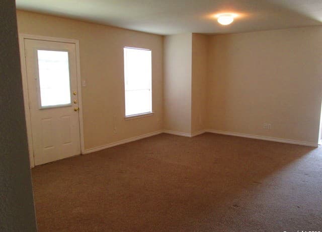 rental at 10003  Vasso View Unit 4 in Converse, TX — photo 2