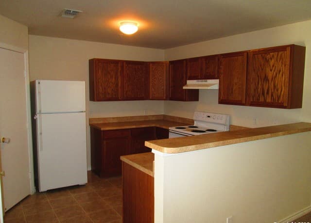 rental at 10003  Vasso View Unit 4 in Converse, TX — photo 4