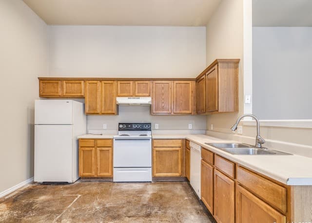 rental at 5723  Golf Heights Unit UNIT 1 in San Antonio, TX — photo 3