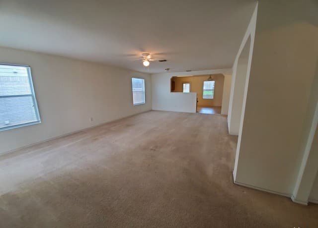 rental at 25714  Gold Yarrow in San Antonio, TX — photo 4