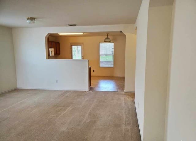 rental at 25714  Gold Yarrow in San Antonio, TX — photo 5