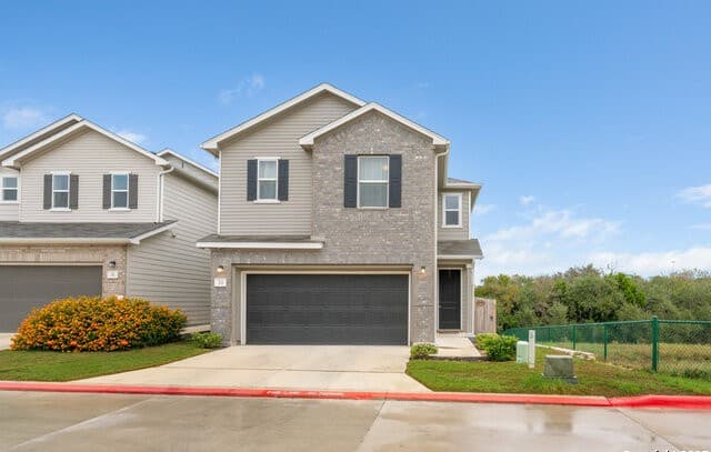rental at 10643 W Military Drive Unit 33 in San Antonio TX