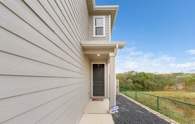 rental at 10643 W Military Drive Unit 33 in San Antonio, TX — photo 2
