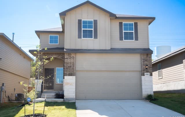 rental at 5903  Cosmic Crisp in San Antonio, TX — photo 2