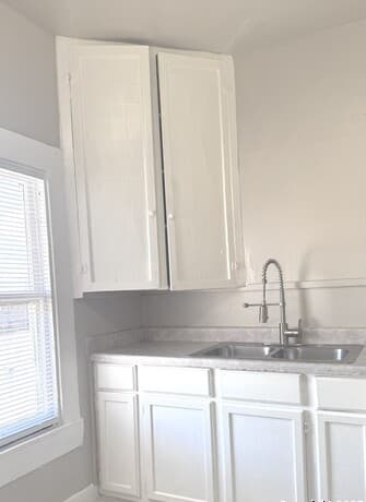 rental at 1021  Ogden Unit 7 in San Antonio TX
