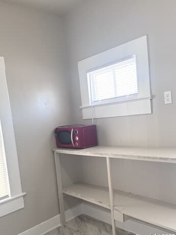 rental at 1021  Ogden Unit 7 in San Antonio, TX — photo 3