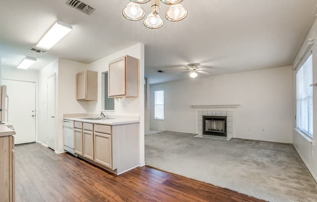 rental at 6063  Bantry Bay in San Antonio, TX — photo 4