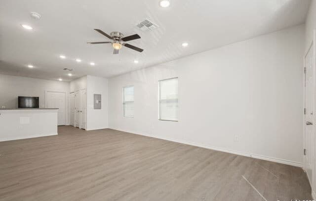 rental at 8719  Wurzbach Unit 202 in San Antonio, TX — photo 3