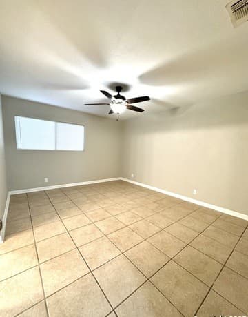 rental at 663  Fern Meadow in Universal City, TX — photo 5