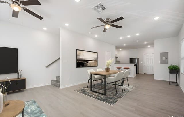 rental at 8719  Wurzbach Unit 302 in San Antonio, TX — photo 2