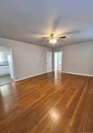 rental at 734  Donaldson Ave Unit B in San Antonio TX