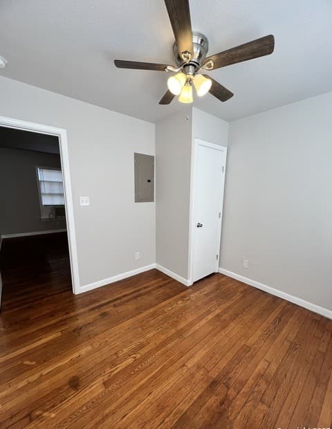 rental at 734  Donaldson Ave Unit B in San Antonio, TX — photo 4