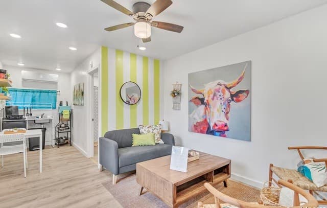 rental at 1407  Leal Unit 3 in San Antonio, TX — photo 3
