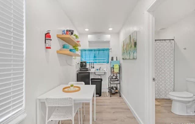 rental at 1407  Leal Unit 3 in San Antonio, TX — photo 4