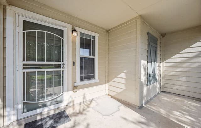 rental at 8810  Mesa in San Antonio, TX — photo 4