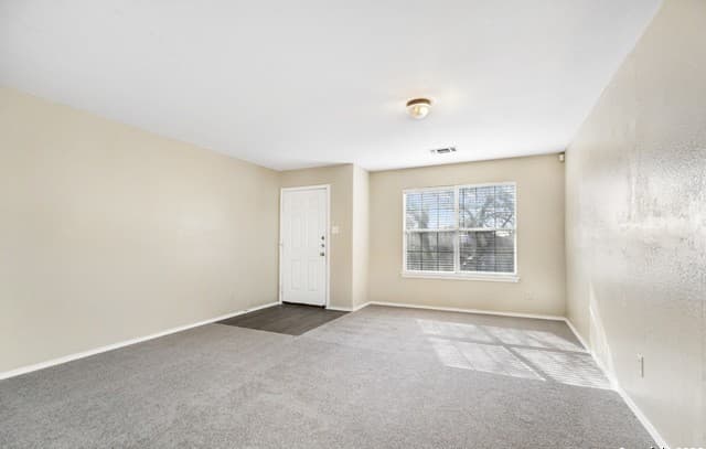rental at 8615  Harvest Moon in San Antonio, TX — photo 2