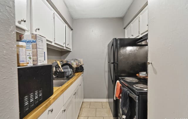 rental at 3122  Culebra Road Unit 104 in San Antonio, TX — photo 5