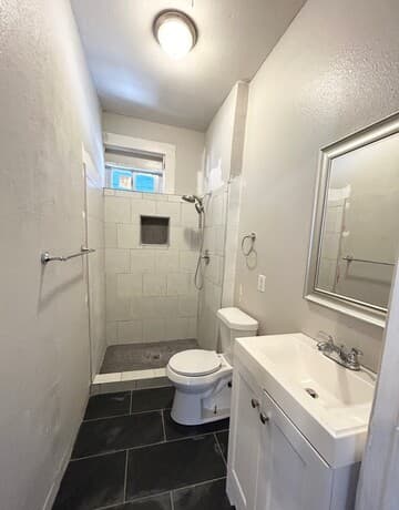 rental at 1716 N Olive St Unit 3 in San Antonio, TX — photo 4