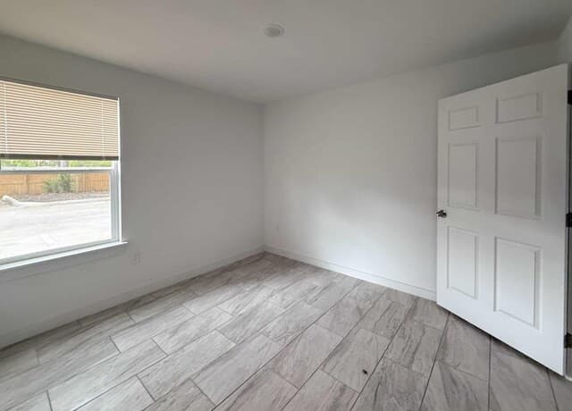 rental at 346  Ware in San Antonio, TX — photo 2
