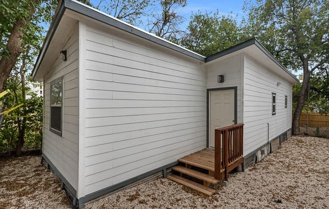 rental at 212  Mclane St Unit C in San Antonio TX