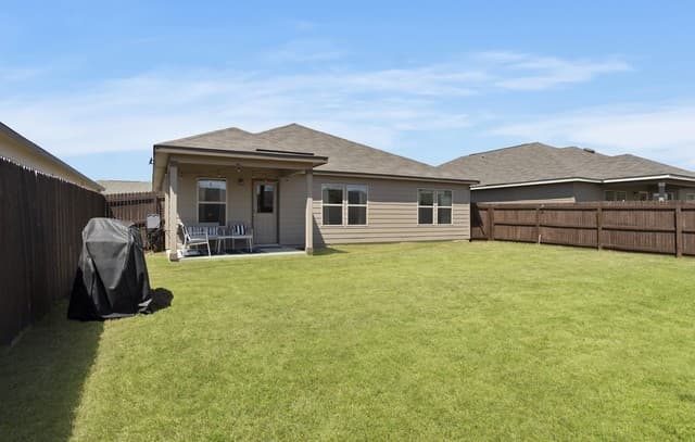 rental at 6830  Diamond in San Antonio, TX — photo 4