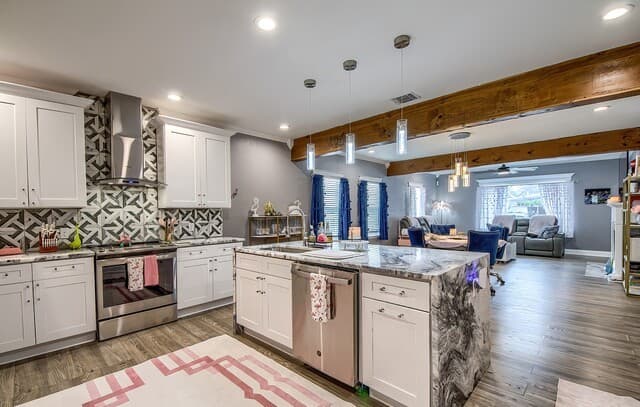 rental at 1002  French Place in San Antonio TX