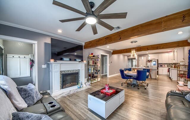 rental at 1002  French Place in San Antonio, TX — photo 3