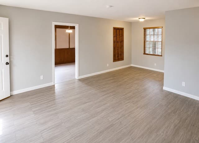 rental at 341  Longview in San Antonio, TX — photo 3